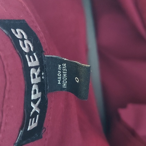 Express maroon button-up fit and flare dress with pockets, size 0 - Picture 7 of 7